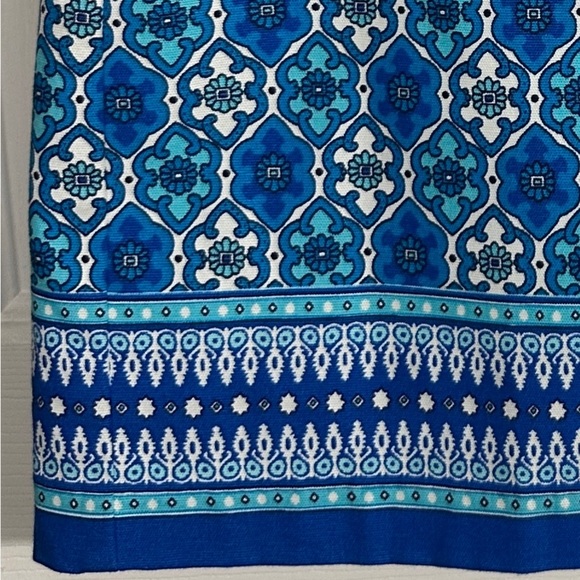 Gorgeous Talbots Black Label fully lined skirt, size 6, blue border design - Picture 2 of 7